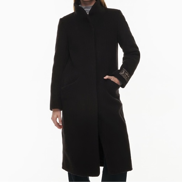 NWT Aritzia Wilfred Classic Black lined cocoon long coat size xxs.